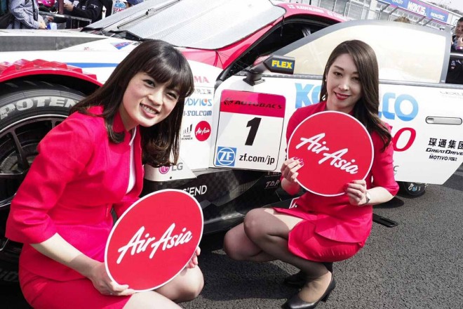 チームが走らせるDENSO KOBELCO SARD LC500にはエアアジアのコーポレートロゴが掲出されている