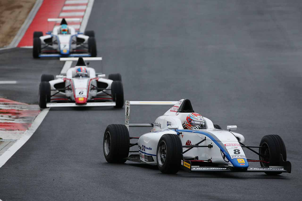 FIA-F4選手権岡山 第2戦を制した角田裕毅（SRS／コチラレーシング）