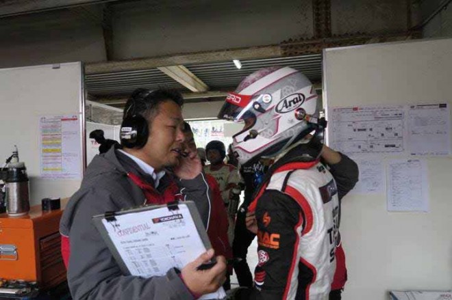 2017スーパーGT第1戦岡山 TAISAN SARD R8 FUKUSHIMA