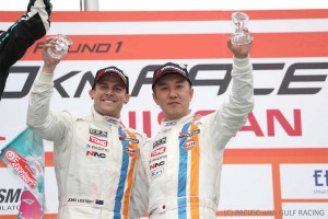 2017スーパーGT第1戦岡山 ジョノ・レスター(左)/峰尾恭輔(右)