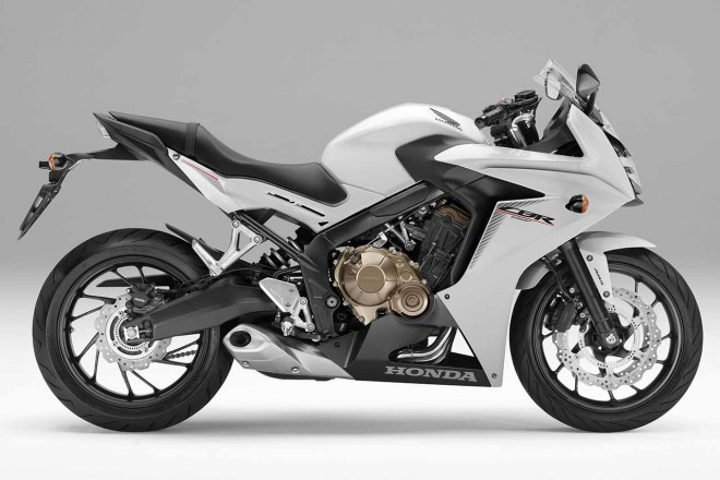 CBR650F（パールグレアホワイト）