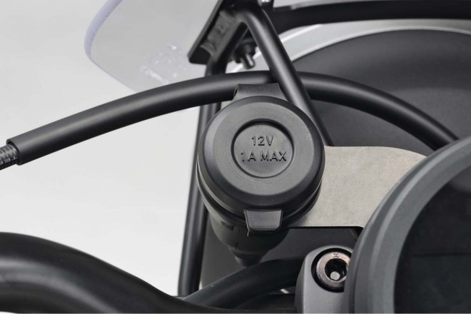 オプションのアクセサリーソケット