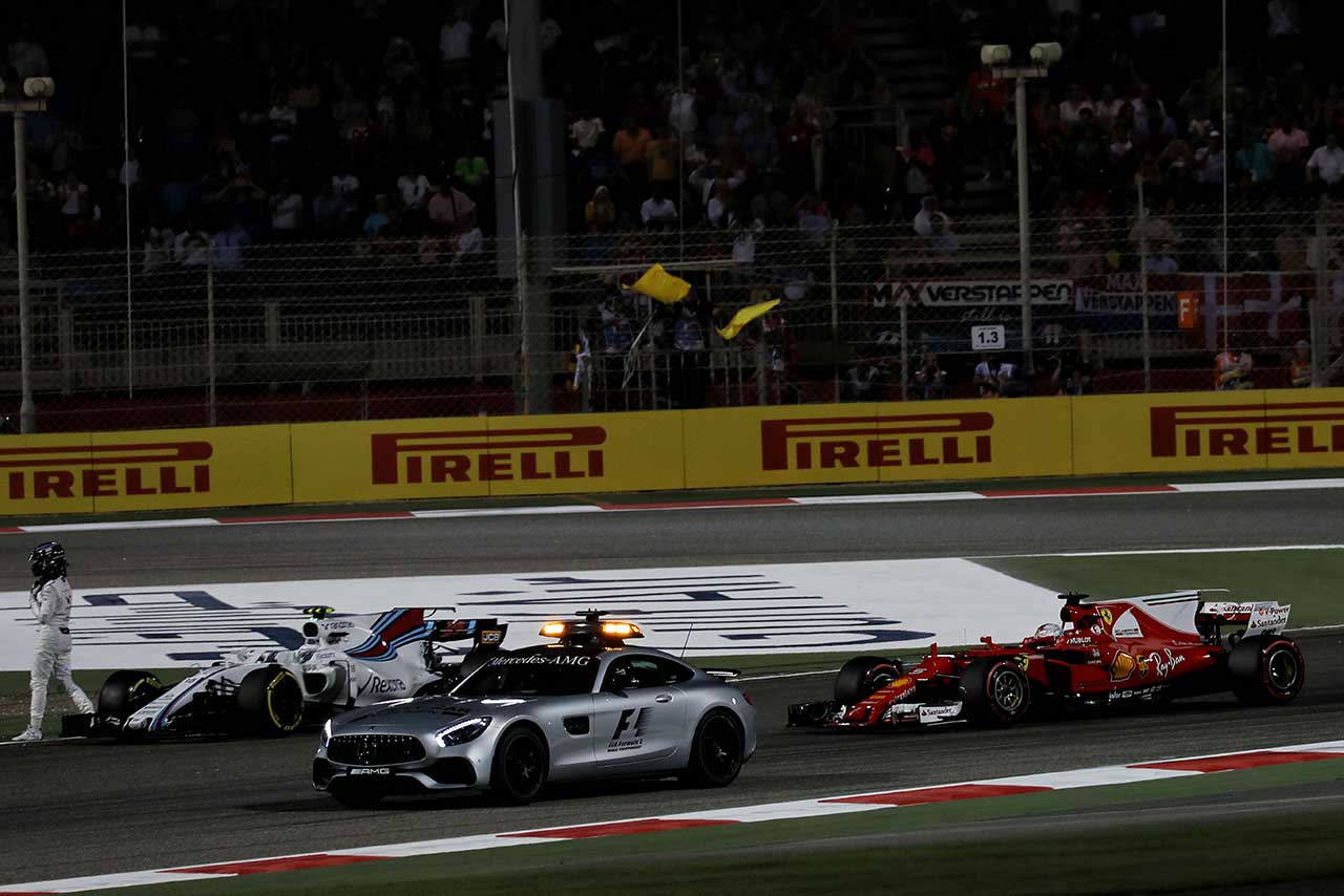 ストロールとサインツのクラッシュによりセーフティカー導入