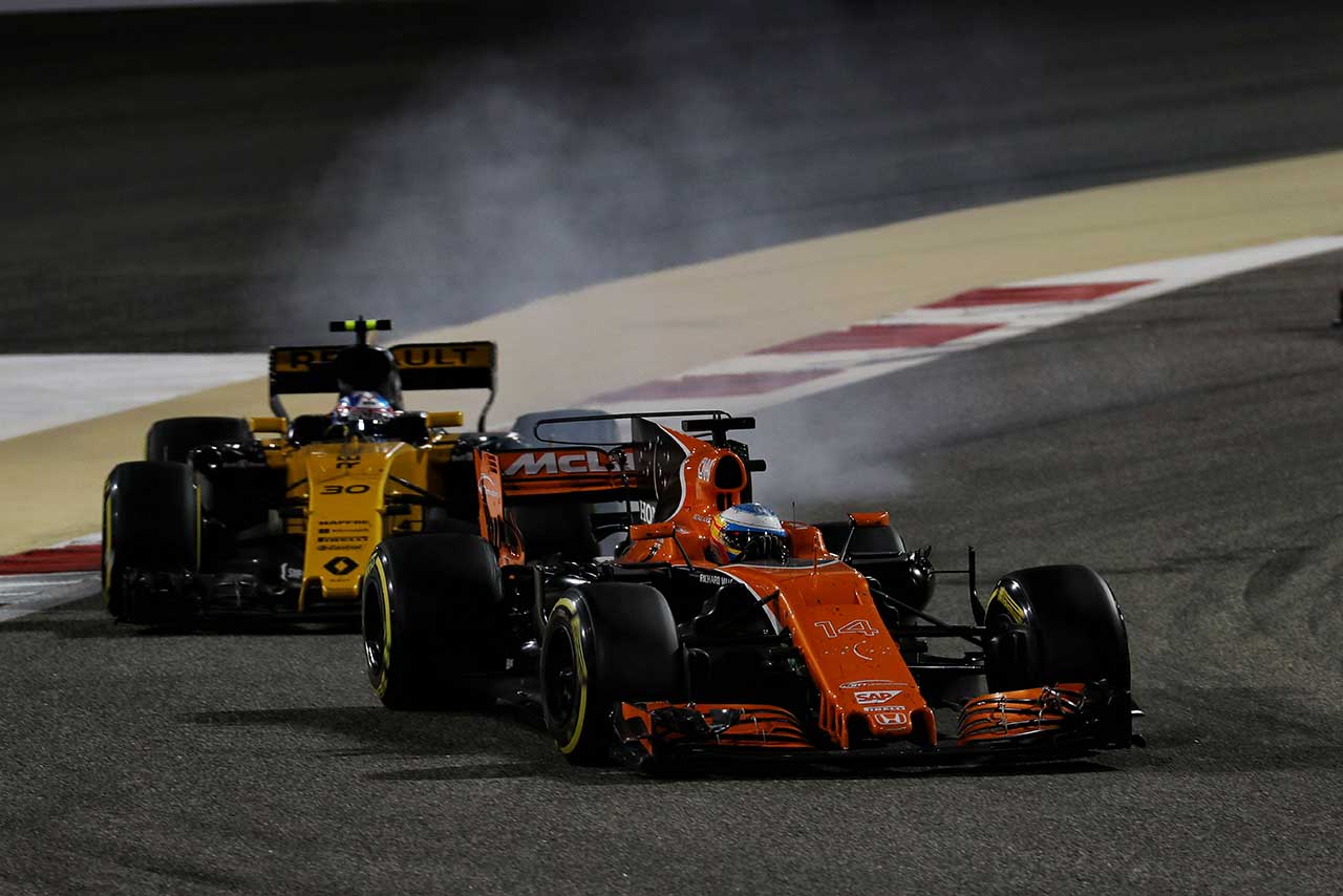 パーマーとバトルを繰り広げたアロンソ