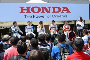 ホンダブースで行われたトークショー