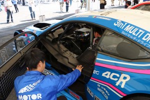 WAKO'S 4CR RC Fの入口はかなり狭い