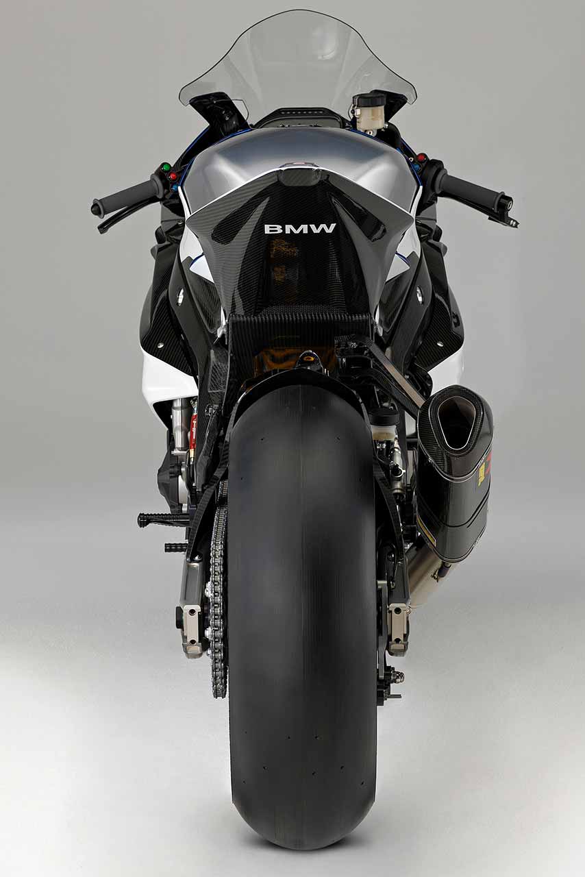 BMWの新型ロードレース専用車『HP4 RACE』