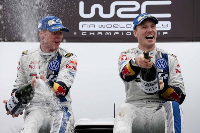 2014年のラリー・アルゼンティーナを制したヤリ-マティ・ラトバラとコドライバーのミーカ・アンティラ