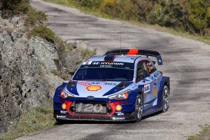 2017WRC第4戦ツール・ド・コルス ティエリー・ヌービル（ヒュンダイi20クーペWRC）