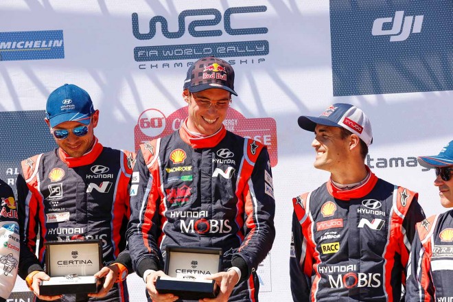 ヒュンダイはティエリー・ヌービル（中央）、ダニ・ソルド（右）など強豪ドライバーを揃える