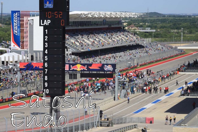 MotoGP現地トピックス：スズキの新旧ライダーが集結。会見では愛の告白も