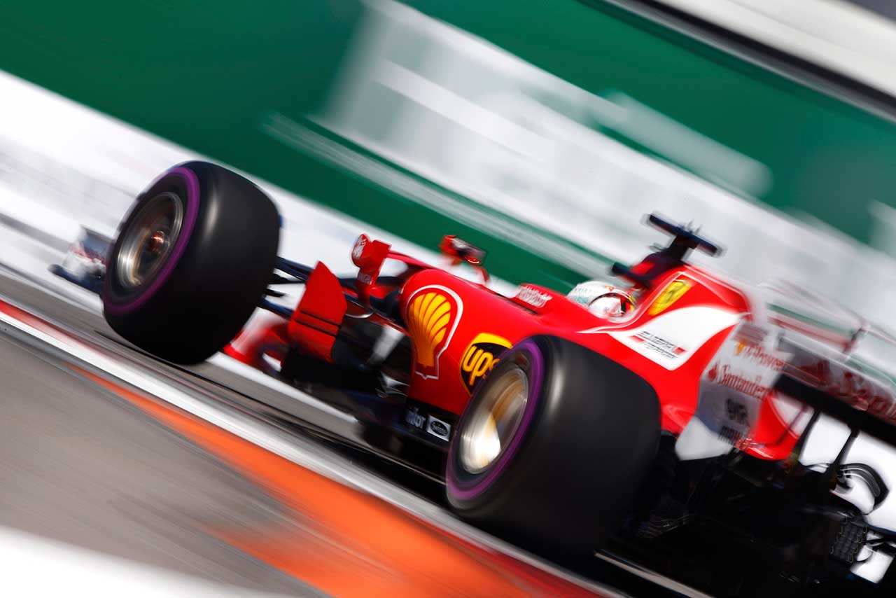 最速タイムを記録したフェラーリのベッテル