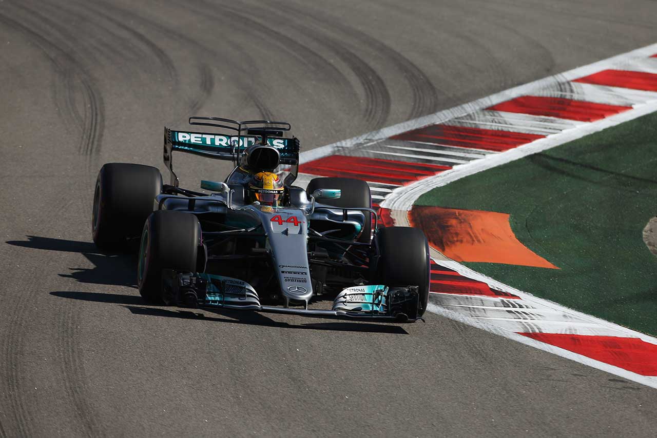 久々に予選トップ3を逃したハミルトン