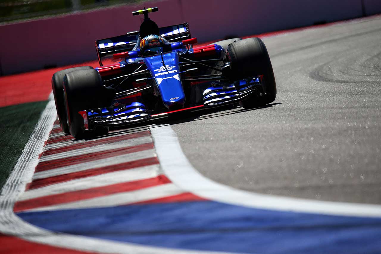 中盤で拮抗したトロロッソのクビアト