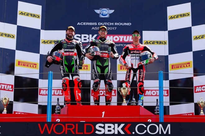 SBK第4戦オランダ レース1表彰式