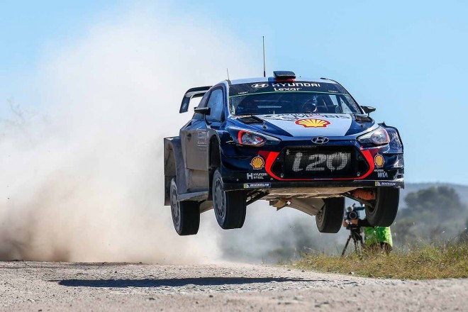 2017WRC第5戦アルゼンティーナ ティエリー・ヌービル（ヒュンダイi20クーペWRC）