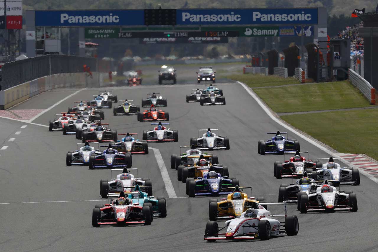 FIA-F4選手権 第3戦富士 決勝スタート
