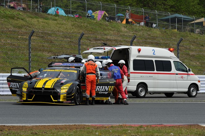 クラッシュを喫したRUNUP GT-R