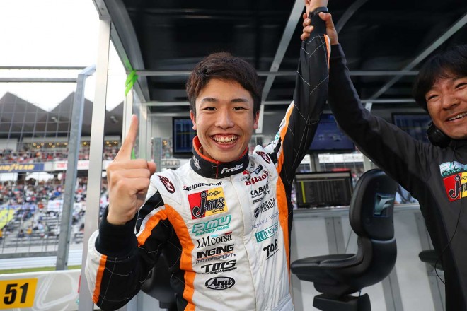 2017スーパーGT第2戦富士 GT300クラスを制したJMS P.MU LMcorsa RC F GT3の坪井翔