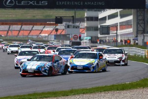 86/BRZ第2戦オートポリス クラブマンシリーズ決勝スタート