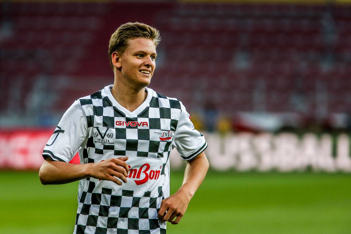 ミック・シューマッハーは昨年のイベントで、ゴールを決める活躍ぶり