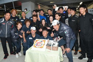 BMW Team Studieの荒聖治のお祝い