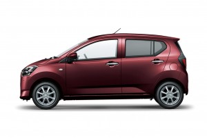 プレオ プラス（プラムブラウンクリスタル・マイカ）