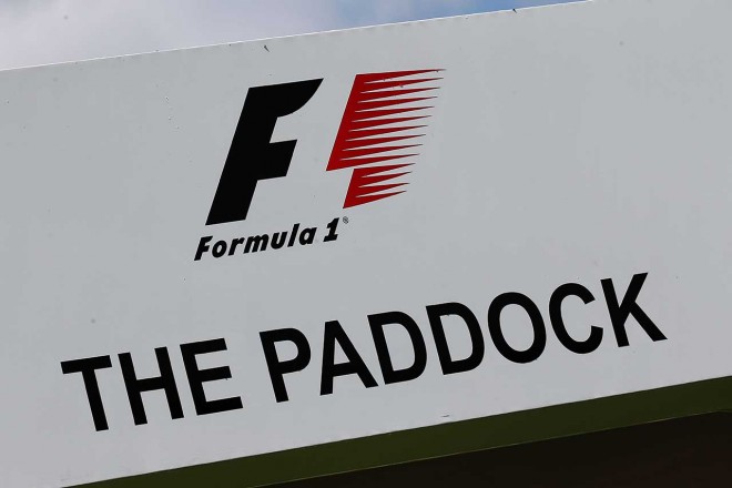 F1パドック