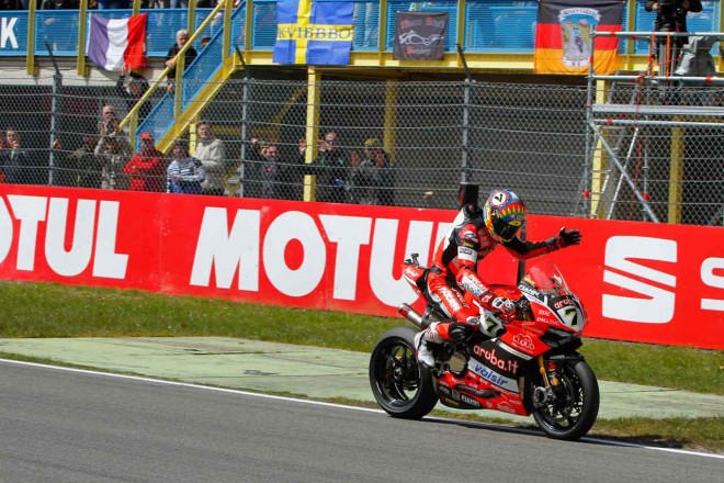 レース1を制したチャズ・デイビス（ドゥカティ）