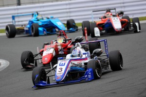 6位で今季3回目のポイントを獲得した三浦愛(EXEDY B-Max F317)