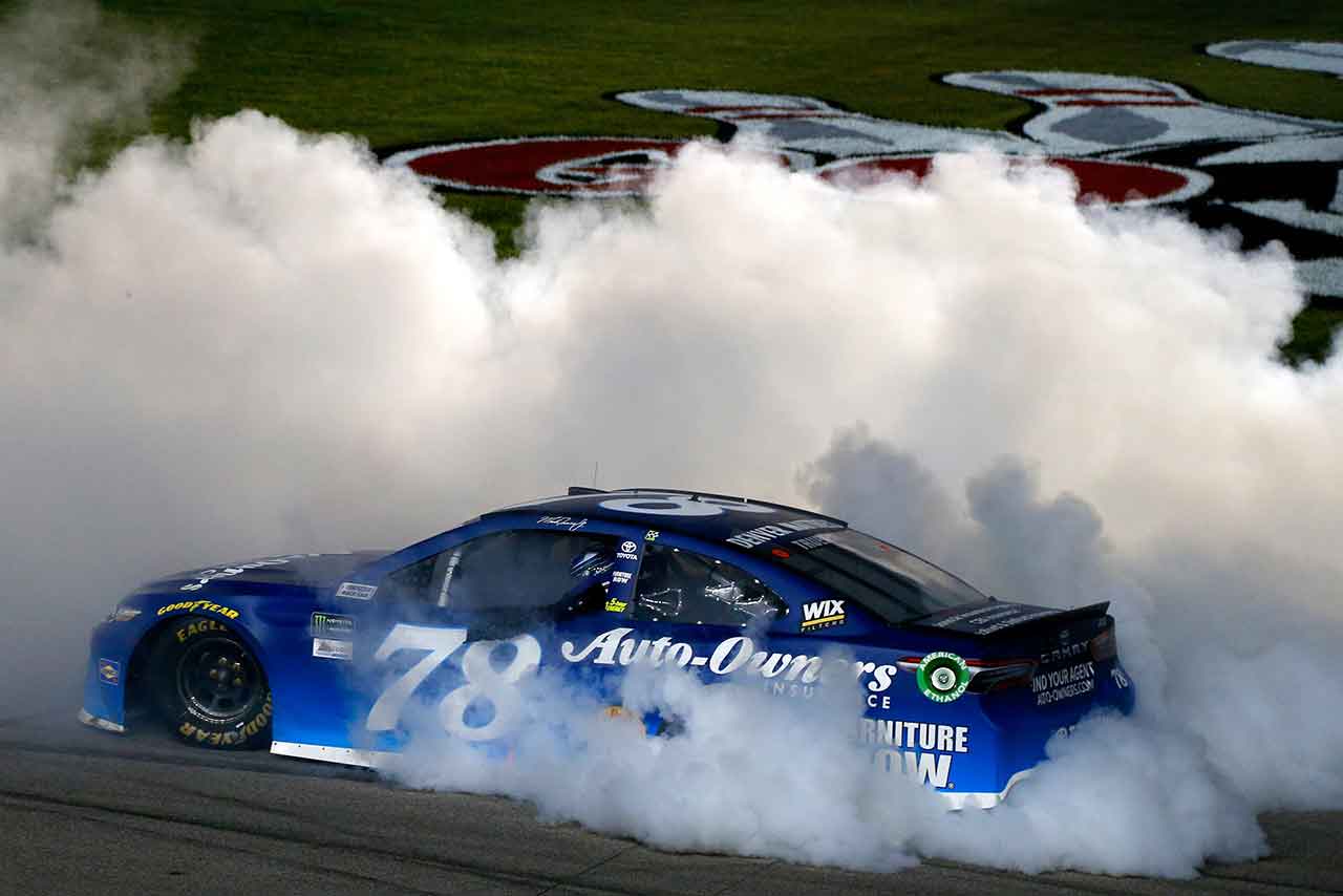 NASCAR第11戦 マーティン・トゥルークスJr.（トヨタ・カムリ）