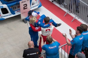 レース3の勝利で選手権2位発進となったハルムをライバルも祝福