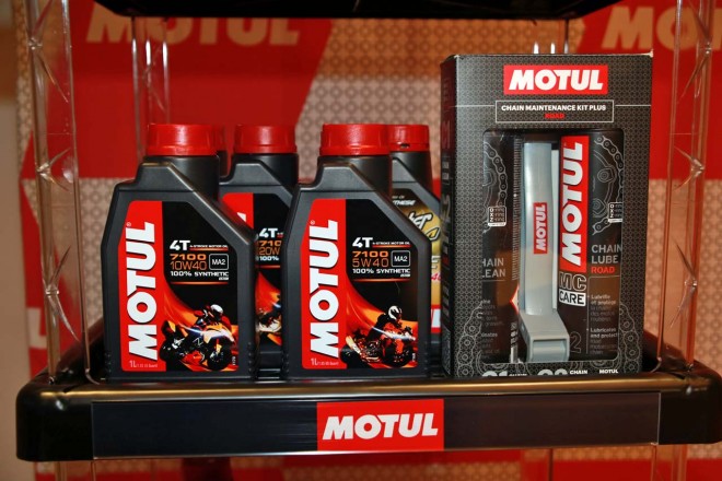 スーパースポーツやオフロードなど幅広いバイクに適したモチュール7100シリーズ