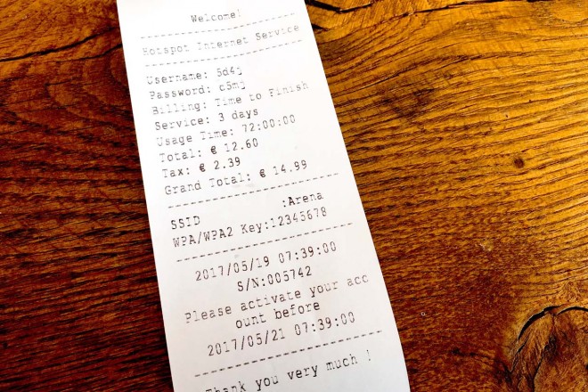 水瀬きいのサーキット探訪記：クラッシック耐久の表彰台はパーティー状態！