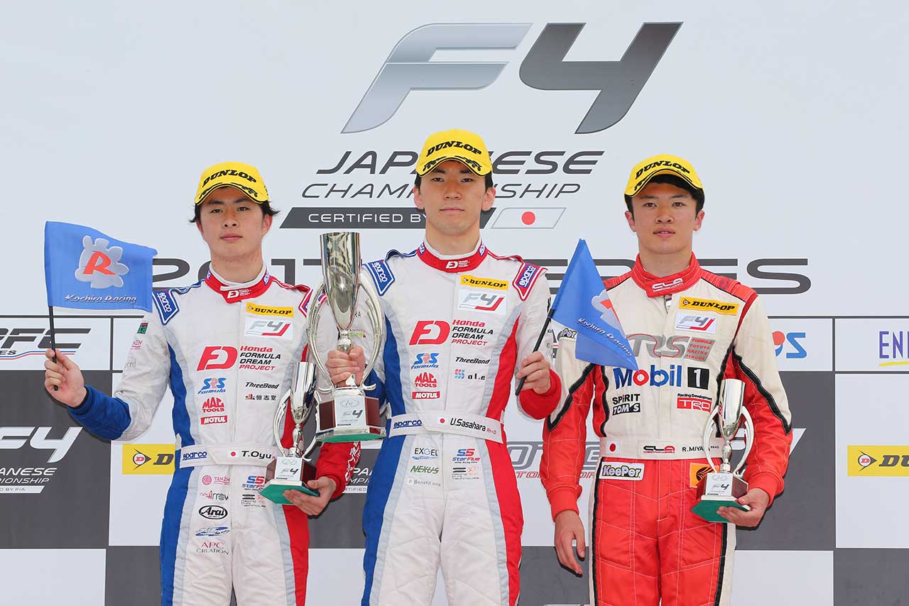 FIA-F4第5戦オートポリス 表彰台