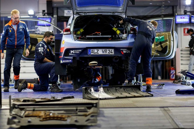 ヘイデン・パッドンはトラブル頻発で総合29位と低迷したものの、復調の兆しをみせた