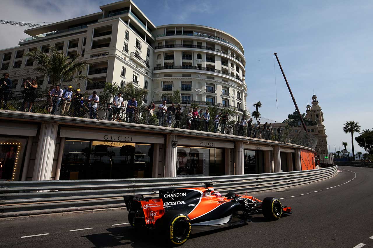 初めての幅広タイヤを試すバトン