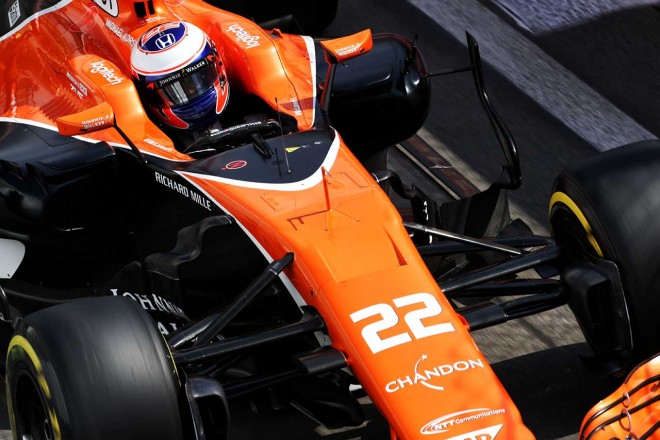 マクラーレンが今季初めて2台ともQ3進出