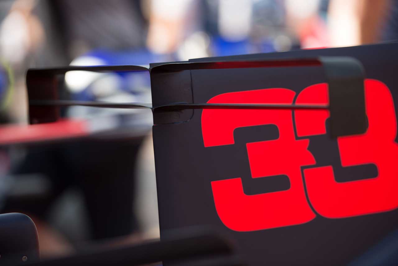 モナコGPから導入されたレッドブルのTウイング