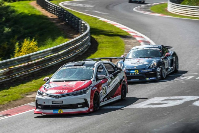 124号車カローラ・アルティス