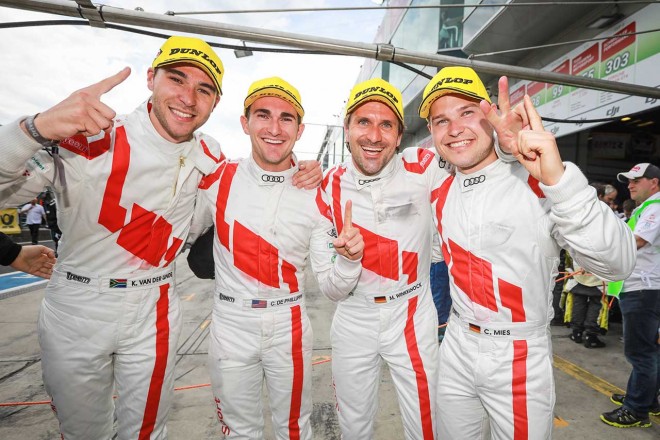 優勝した29号車アウディR8 LMSのドライバー