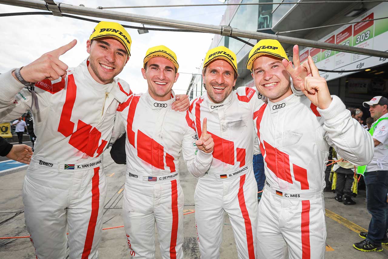 優勝した29号車アウディR8 LMSのドライバー