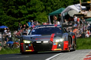 レース残り90で首位に立ったが突然の雨で勝利を逃した9号車アウディR LMS