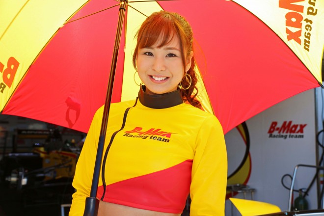 B-Max Girl　安田七奈