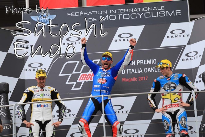 MotoGP現地トピックス:ムジェロを覆う黄色い煙。ヘイデンの追悼セレモニーも実施