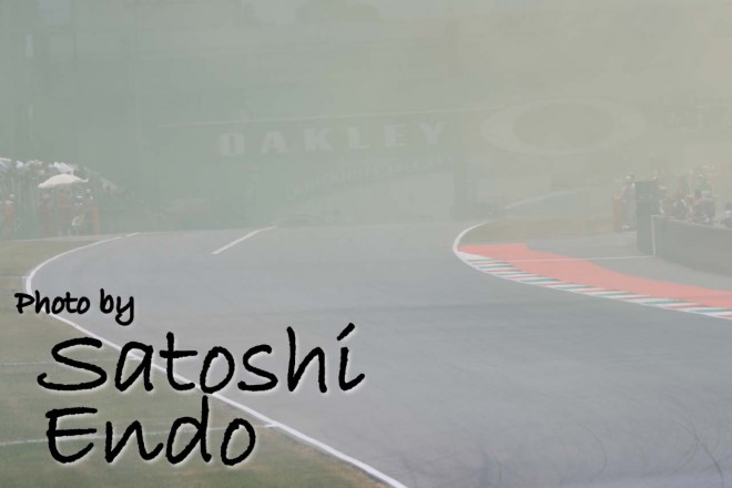 MotoGP現地トピックス:ムジェロを覆う黄色い煙。ヘイデンの追悼セレモニーも実施