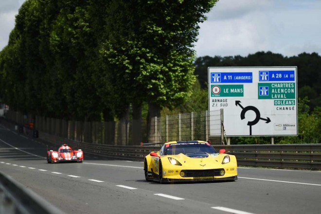 公式テストでクラストップとなる3分54秒701を記録した64号車コルベット