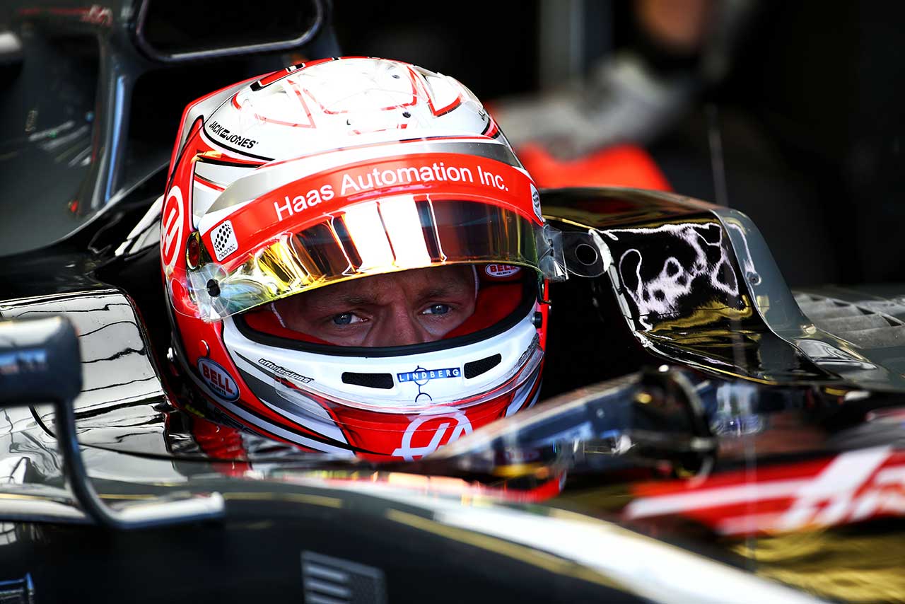 スチュワードの裁定に不満をもらすマグヌッセン