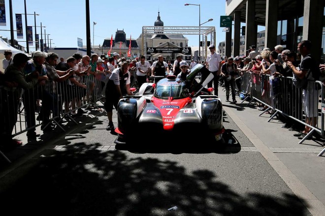 公開車検に臨んだ7号車トヨタTS050ハイブリッド