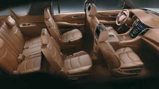 インテリア：トスカナブラウン（プラチナム）